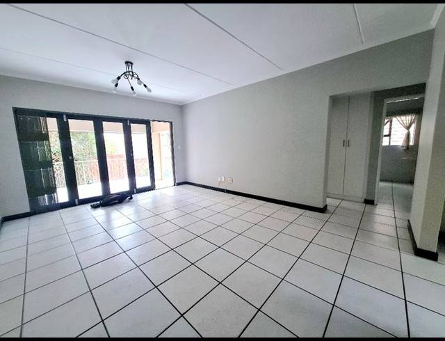2 BEDROOM PROPERTY TO RENT IN SUNNINGHILL